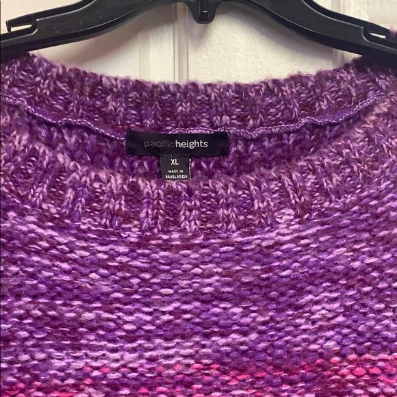 Sweater. Great for fall !! - Picture 2 of 3